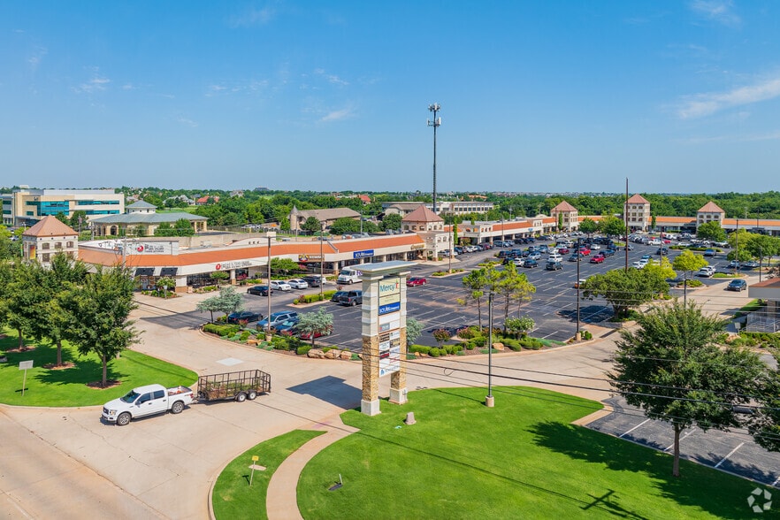 More Photos Of 4401 W Memorial Rd, Oklahoma City General Retail For Sale