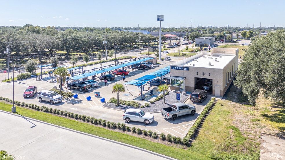 More Photos Of 5015 39th St, Groves Carwash For Sale