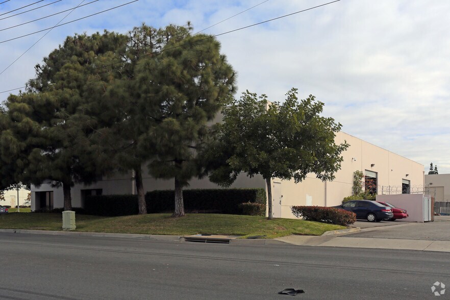 More Photos Of 15020 Desman Rd, La Mirada Manufacturing For Sale