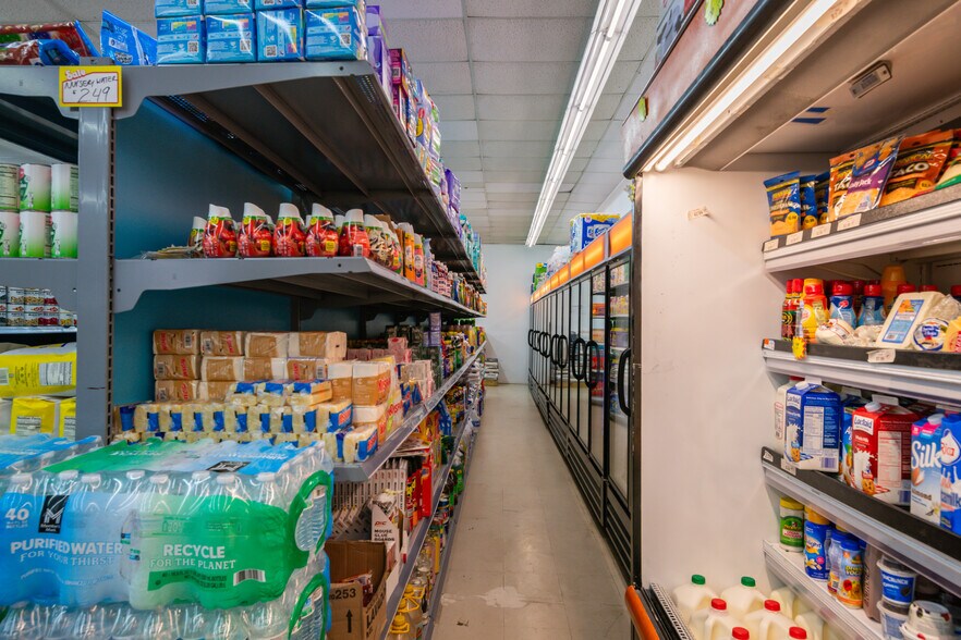 More Photos Of 653-665 Carey Ave, Hanover Township Storefront For Sale