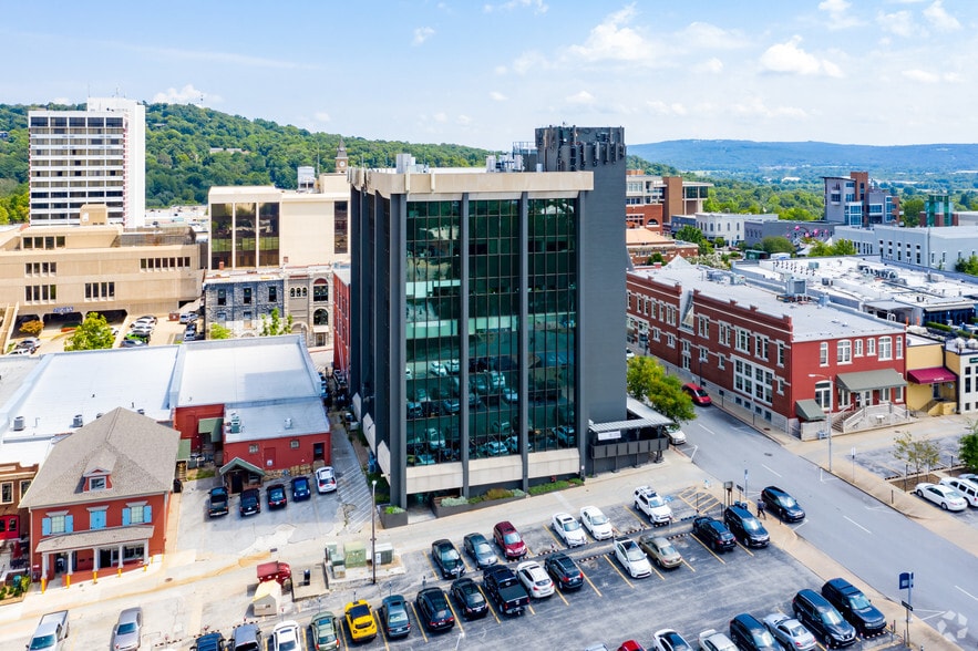 More Photos Of 112 W Center St, Fayetteville Office For Sale