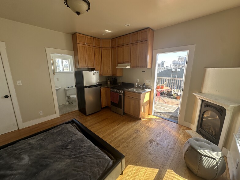More Photos Of 1518-1520 California St, San Francisco Apartments For Sale