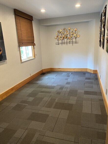 More Photos Of 7390 Lowell Blvd, Westminster Office For Lease