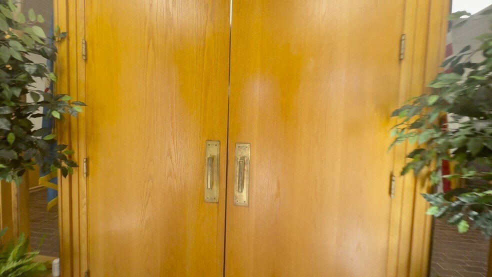 Primary Photo Of 4848 N Lincoln Blvd, Oklahoma City Office For Lease