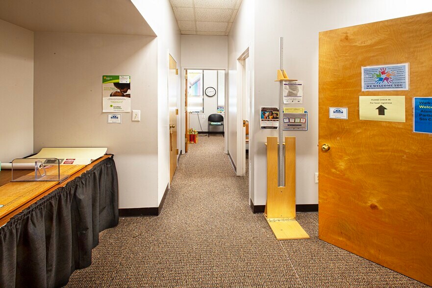 Primary Photo Of 267 Locust St, Northampton Office For Lease
