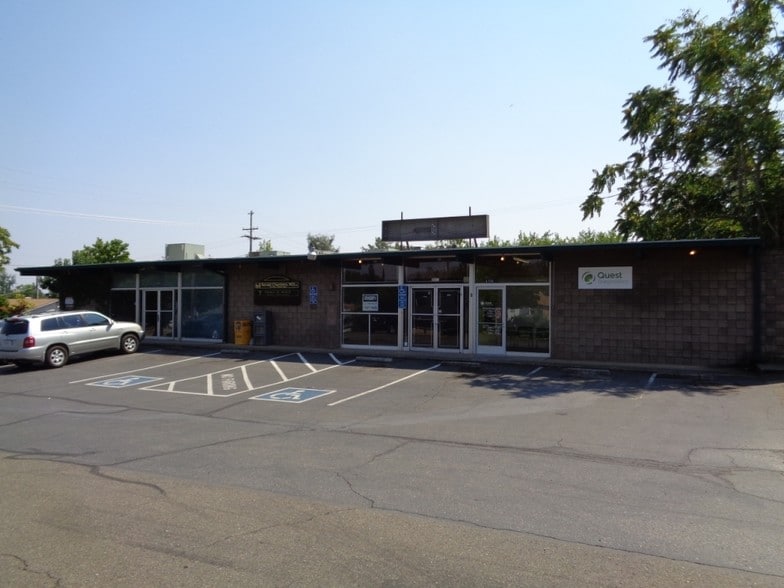 Primary Photo Of 4174 Ashby Ct, Shasta Lake Medical For Lease