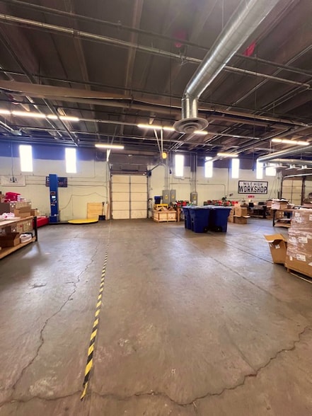 More Photos Of 3795 E 38th Ave, Denver Warehouse For Lease