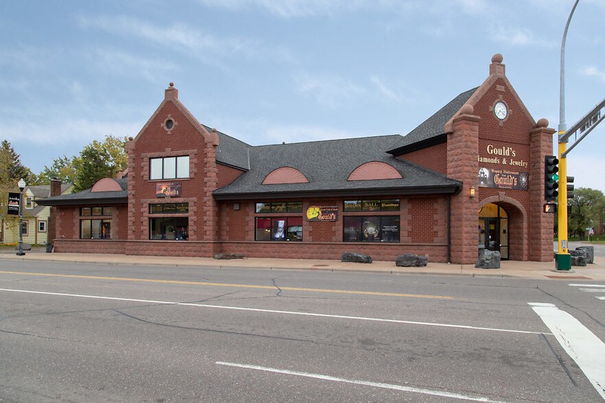 More Photos Of 700 E Main St, Anoka Freestanding For Lease