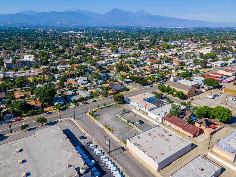 More Photos Of 538 W Monterey Ave, Pomona Distribution For Lease