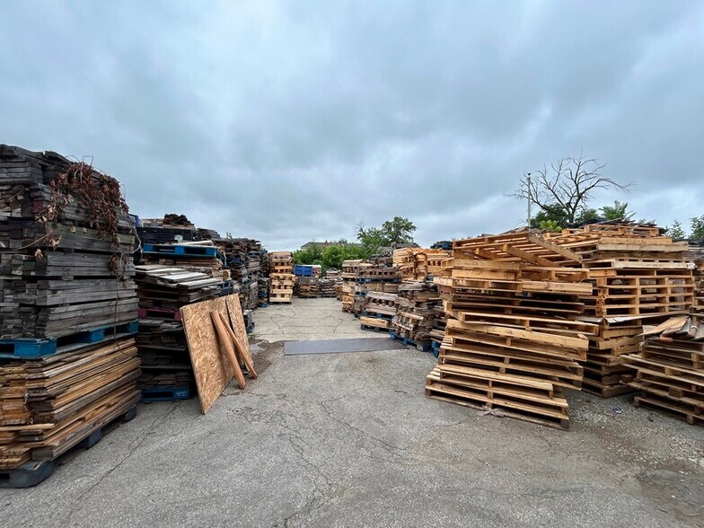 More Photos Of 4600 W Armitage Ave, Chicago Land For Sale