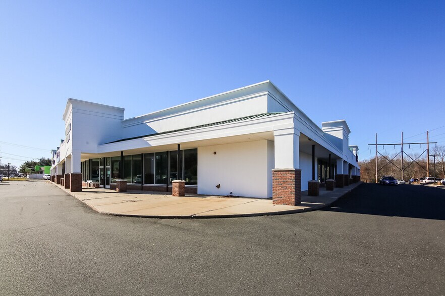 More Photos Of 425 Talcottville Rd, Vernon Freestanding For Lease