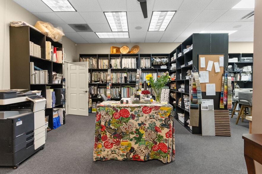 More Photos Of 109 Harmony Crossing, Eatonton Storefront Retail Office For Sale