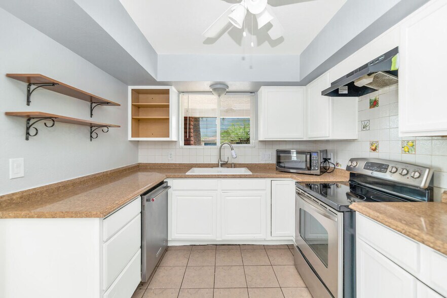 More Photos Of 316 E Vogel Ave, Phoenix Apartments For Sale