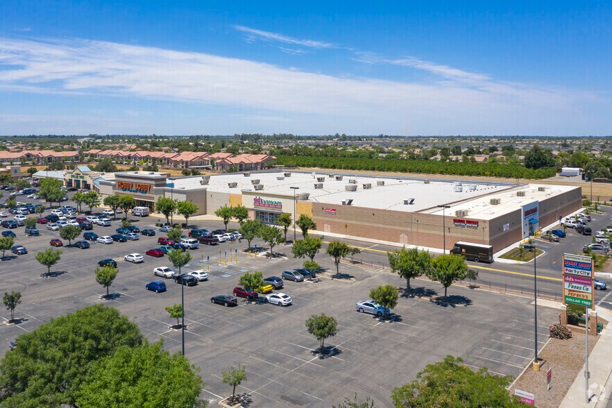 More Photos Of 1702-1870 W Lacey Blvd, Hanford Unknown For Sale