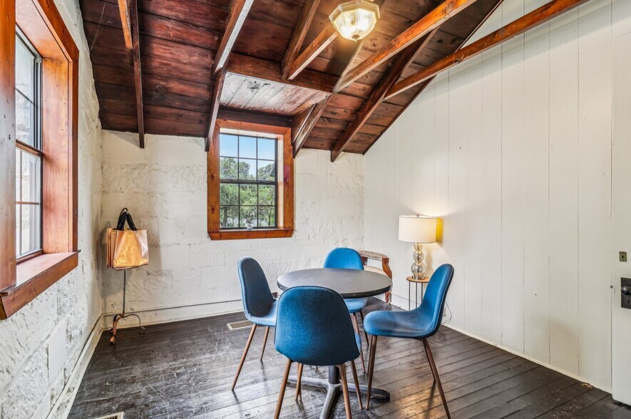 More Photos Of 7735 Mocking Bird Ln, San Antonio Lodge Meeting Hall For Sale