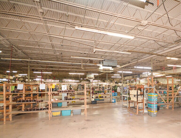 More Photos Of 1421 Falls Blvd N, Wynne Industrial For Sale