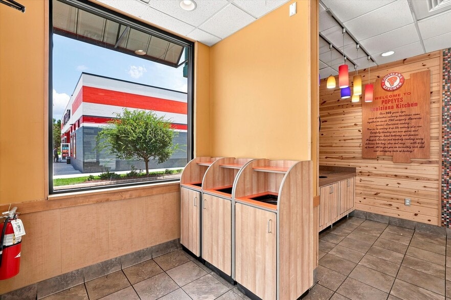 More Photos Of 2161 S Byron Butler Pky, Perry Fast Food For Lease