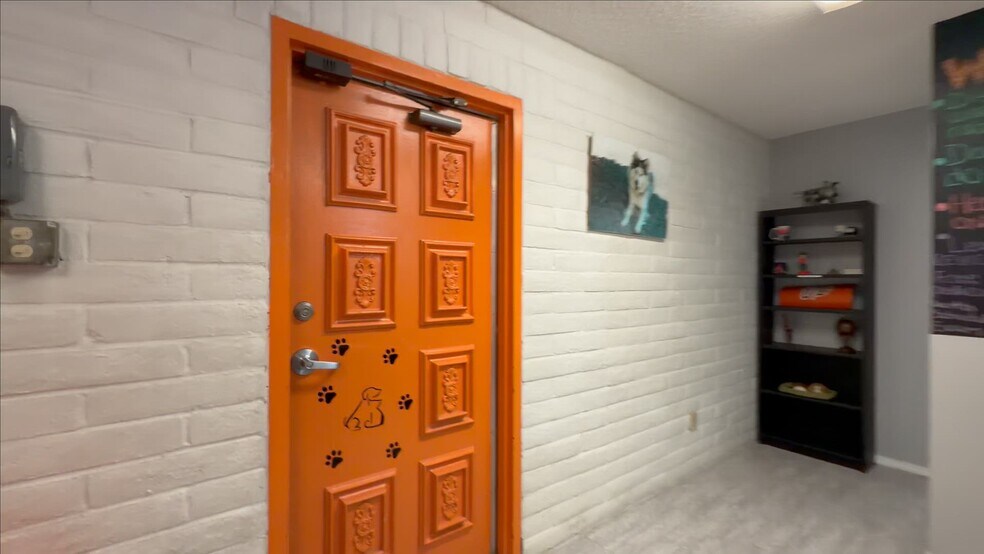 Primary Photo Of 10050 Mccombs St, El Paso Medical For Sale