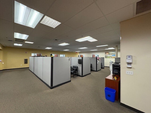 More Photos Of 1500 S Union Ave, Bakersfield Warehouse For Sale