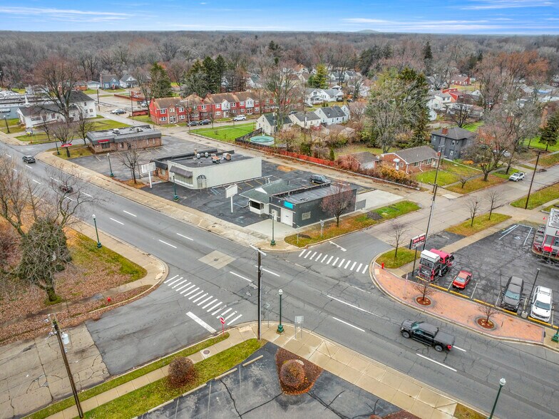 More Photos Of 35812 W Michigan Ave, Wayne Carwash For Lease