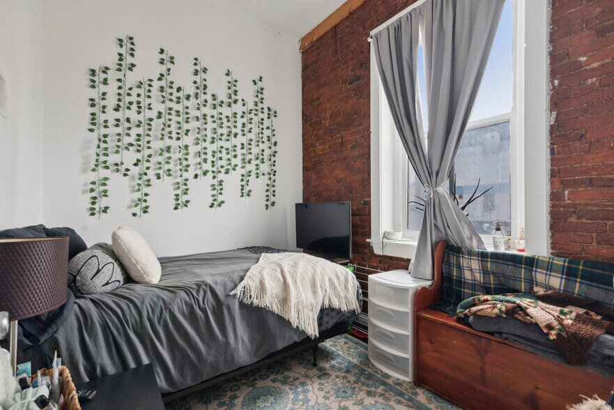 More Photos Of 4444-4448 Main St, Philadelphia Apartments For Sale