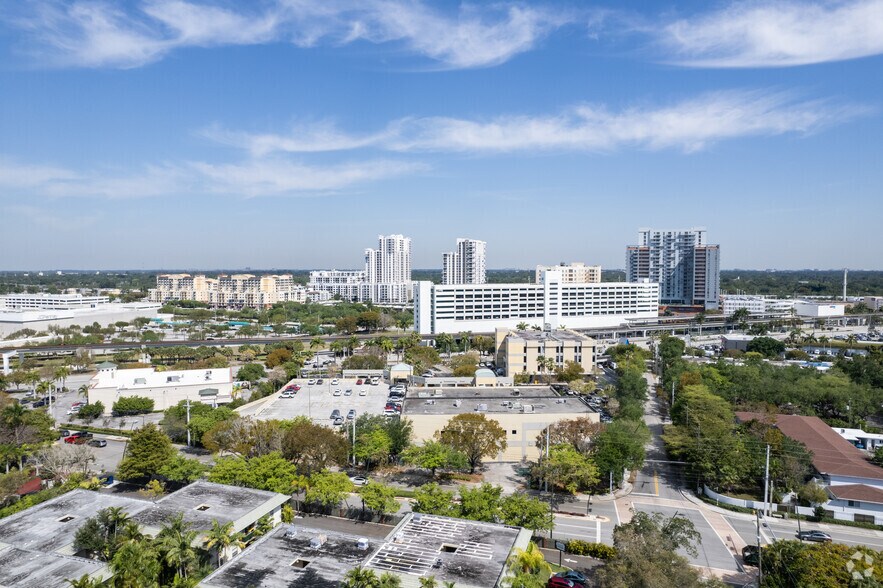 More Photos Of 8603 S Dixie Hwy, Miami Office For Lease