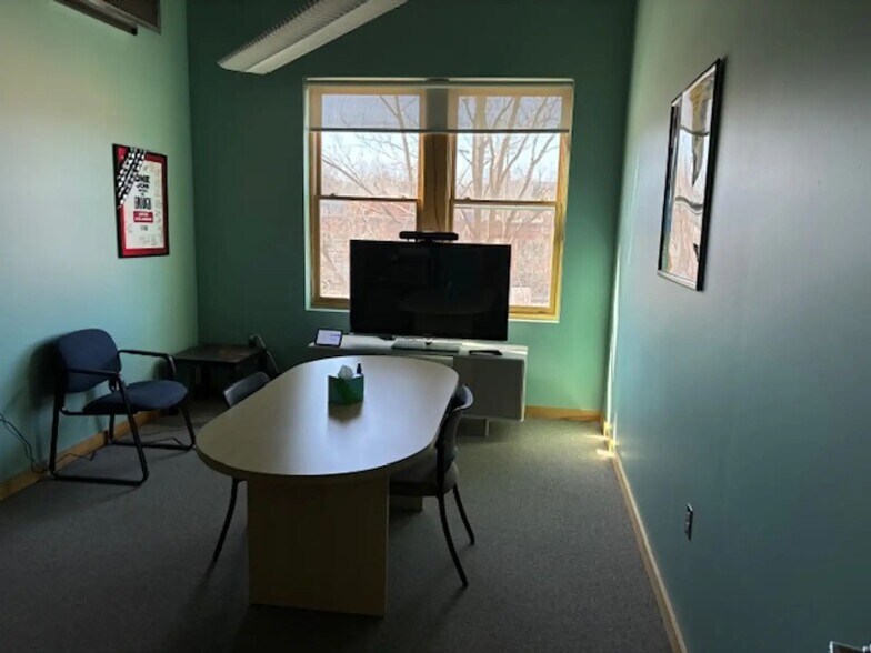 More Photos Of 213-215 W Liberty St, Ann Arbor Office Residential For Lease