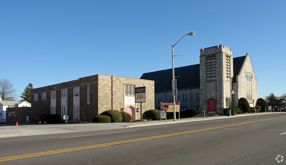 Primary Photo Of 5701 York Rd, Baltimore Religious Facility For Sale