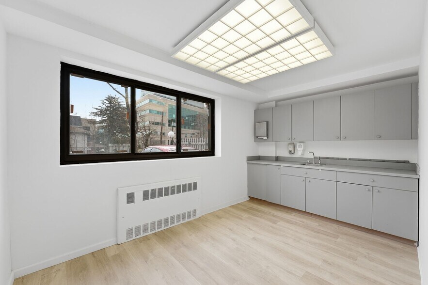 More Photos Of 90 Prospect Ave, Hackensack Apartments For Lease