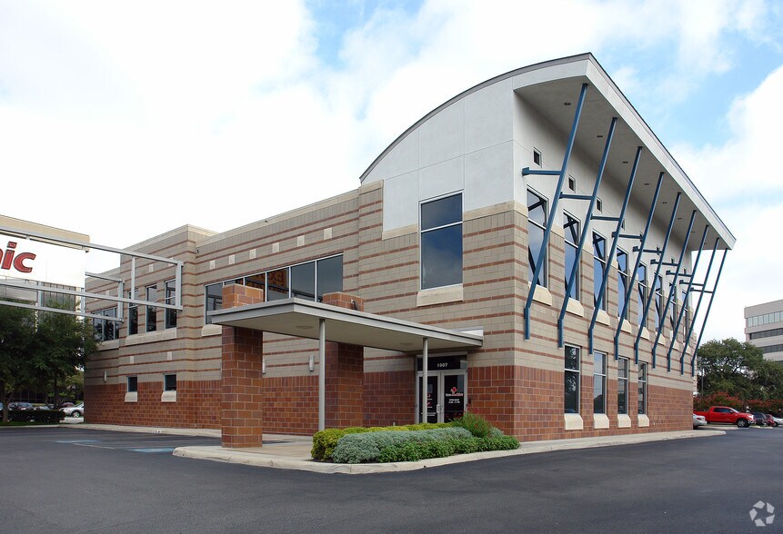 More Photos Of 1007 NE Loop 410, San Antonio Medical For Lease
