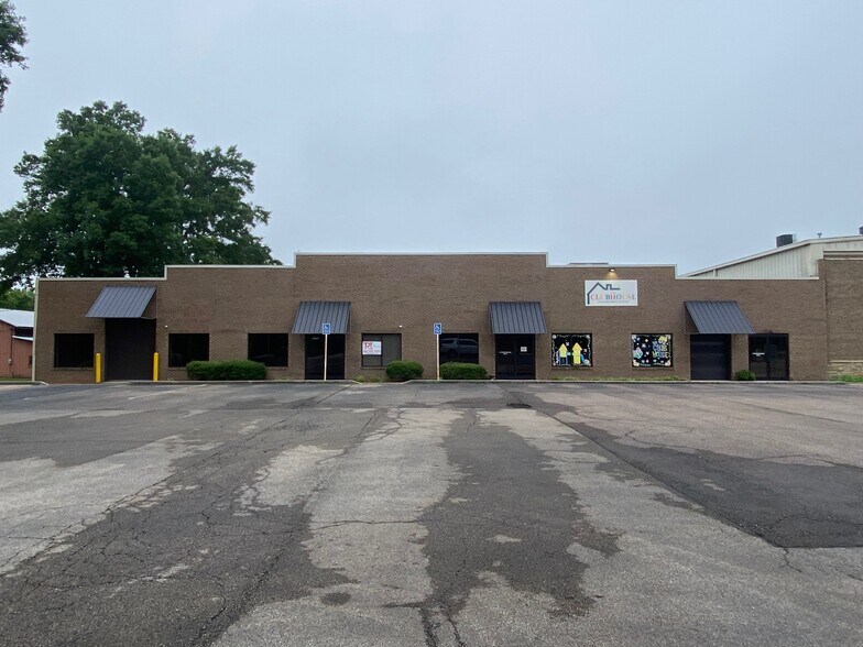 Primary Photo Of 1715 McCullough Blvd, Tupelo Flex For Lease