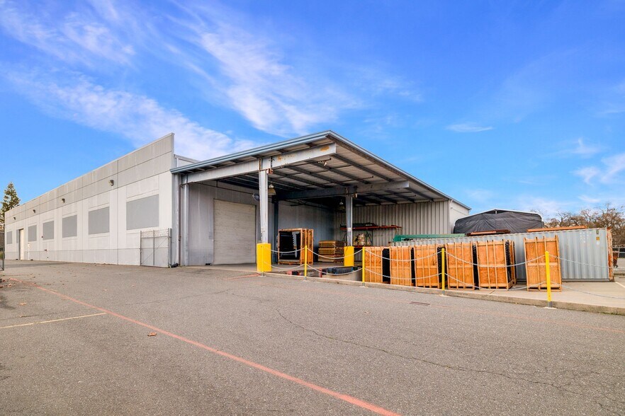 More Photos Of 435 Otterson Dr, Chico Manufacturing For Sale