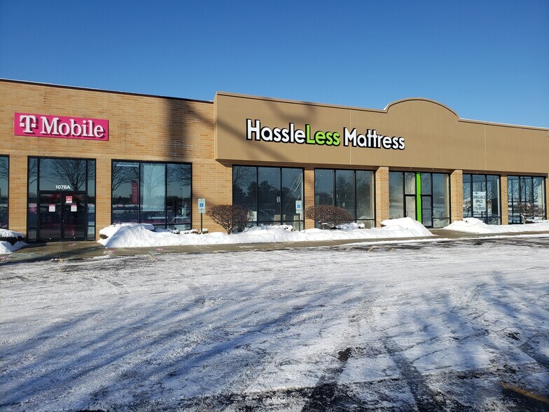 More Photos Of 1076 Route 59, Aurora Freestanding For Lease