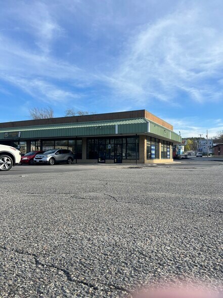 More Photos Of 19-49 Airport Rd, Fitchburg Unknown For Lease