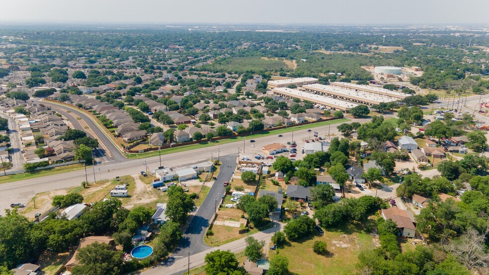 More Photos Of 5671 Randolph Blvd, San Antonio Freestanding For Sale