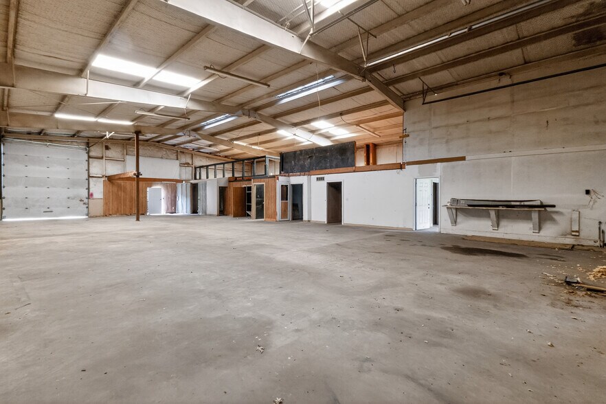 More Photos Of 150 Private Road 3367, Gladewater Industrial For Sale