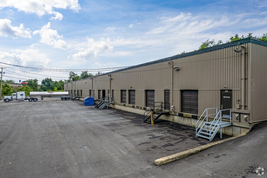 More Photos Of 9000-9018 Rico Rd, Monroeville Flex For Lease