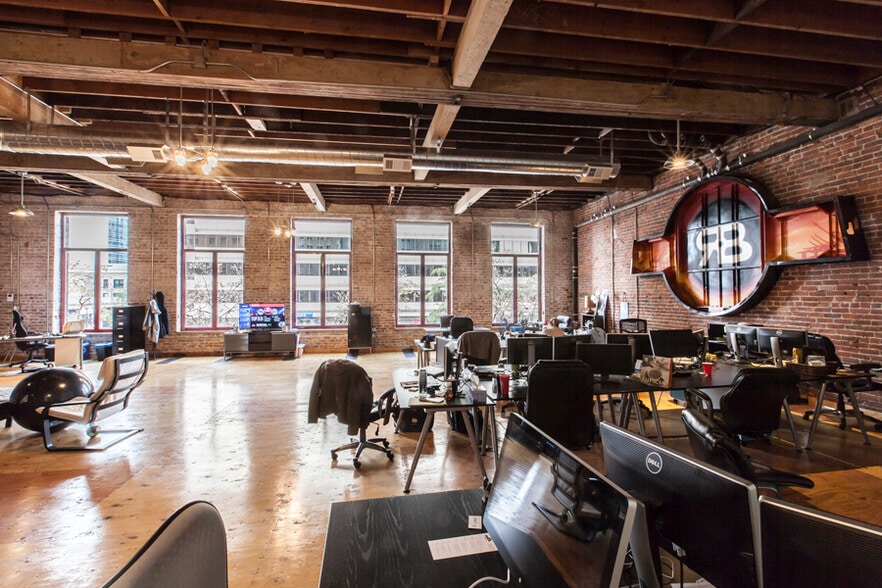 More Photos Of 1308-1312 Broadway, Oakland General Retail For Sale