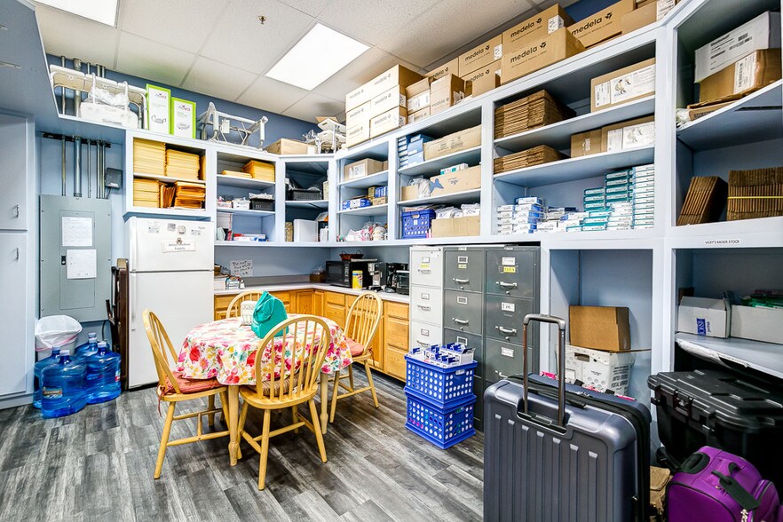 More Photos Of 424 S Main St, Orange Storefront For Lease