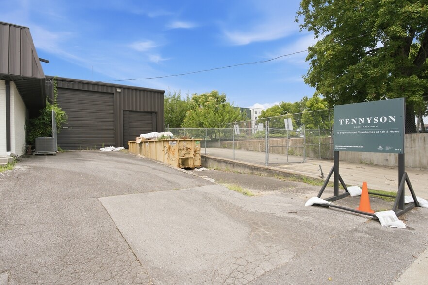 More Photos Of 1403 2nd Ave N, Nashville Warehouse For Lease