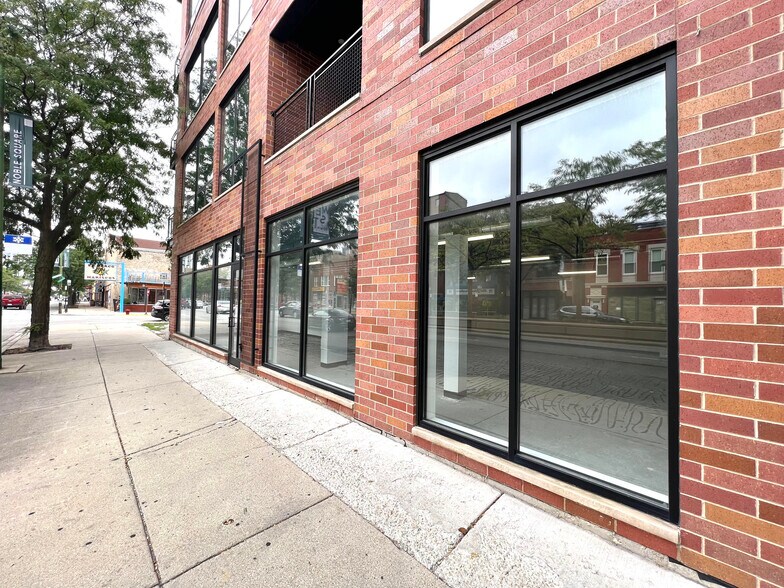 More Photos Of 1011-1023 N Ashland Ave, Chicago Apartments For Lease