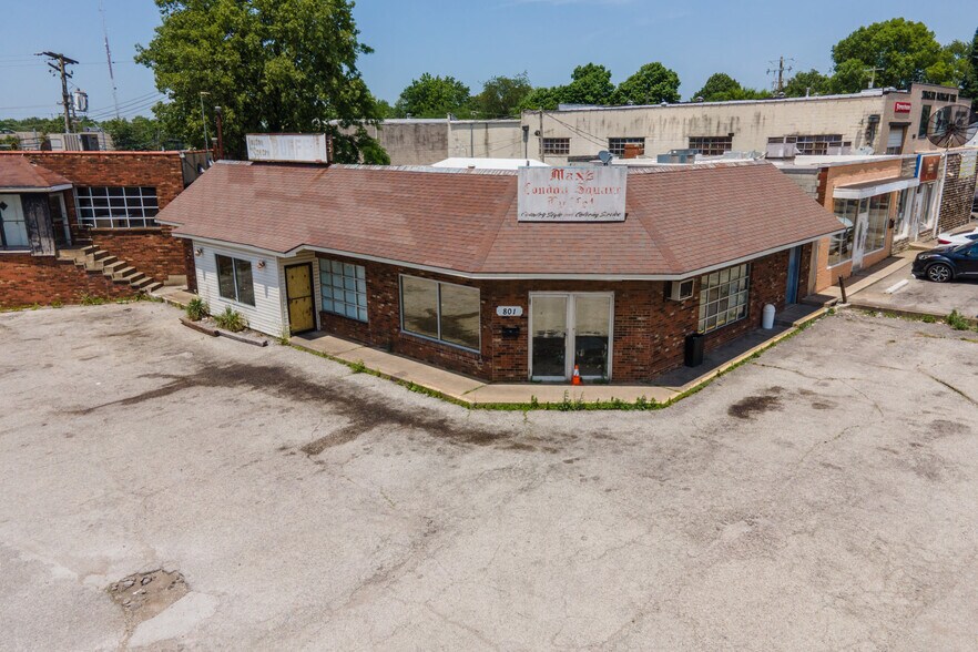 More Photos Of 801 N Broadway, Lexington Land For Sale