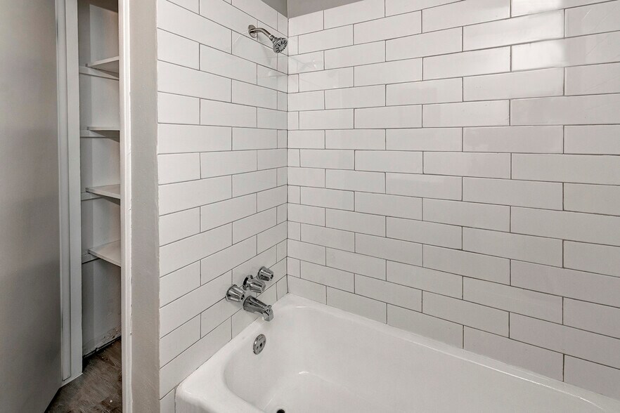 More Photos Of 1415 S Corona Ave, Colorado Springs Apartments For Sale