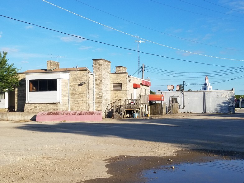 More Photos Of 23819 W Eames St, Channahon Restaurant For Sale