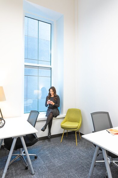 More Photos Of 137-151 W 4th St, Cincinnati Office For Sale