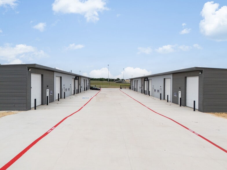 More Photos Of 3300 Dacy Ln, Kyle Warehouse For Lease