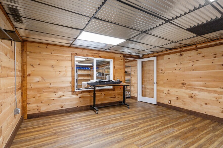 More Photos Of 1770 Columbia Ave, Battle Creek Land For Sale