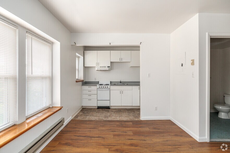More Photos Of 2 Crandall St, Binghamton Apartments For Sale