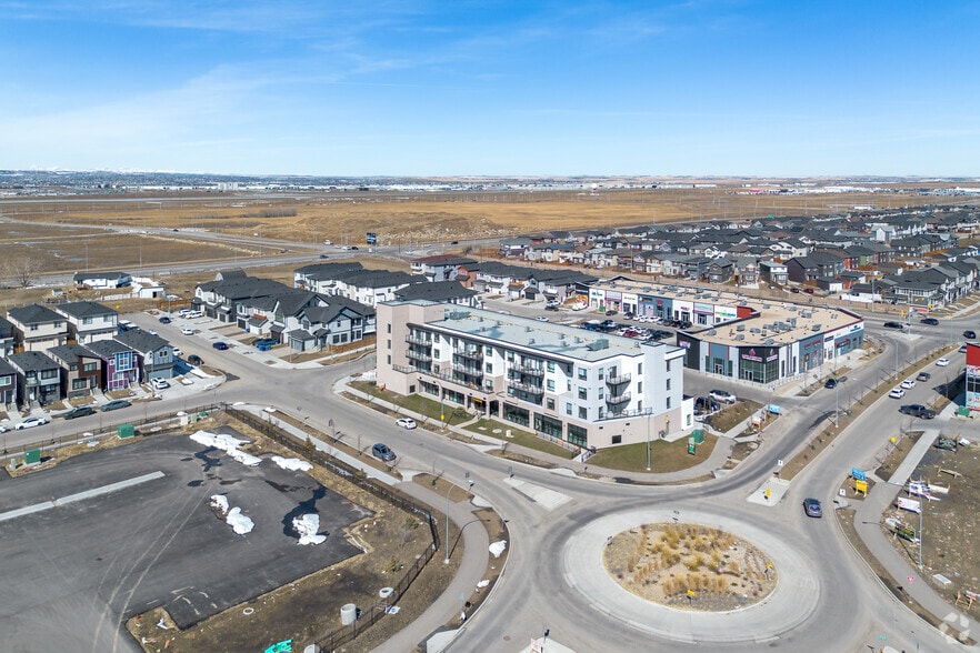 More Photos Of 70 Saddlepeace Rd NE, Calgary Storefront Retail Residential For Lease
