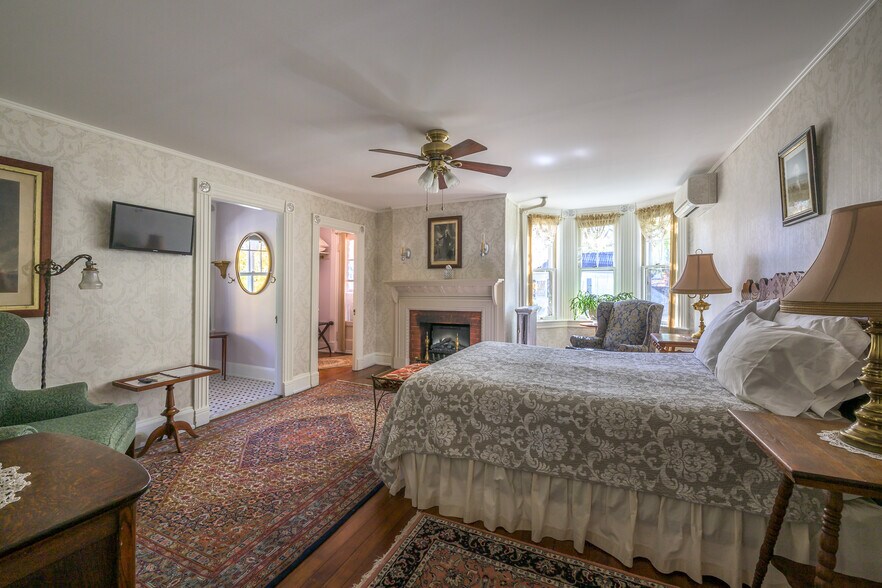 More Photos Of 518 Main St, Great Barrington Hospitality For Sale